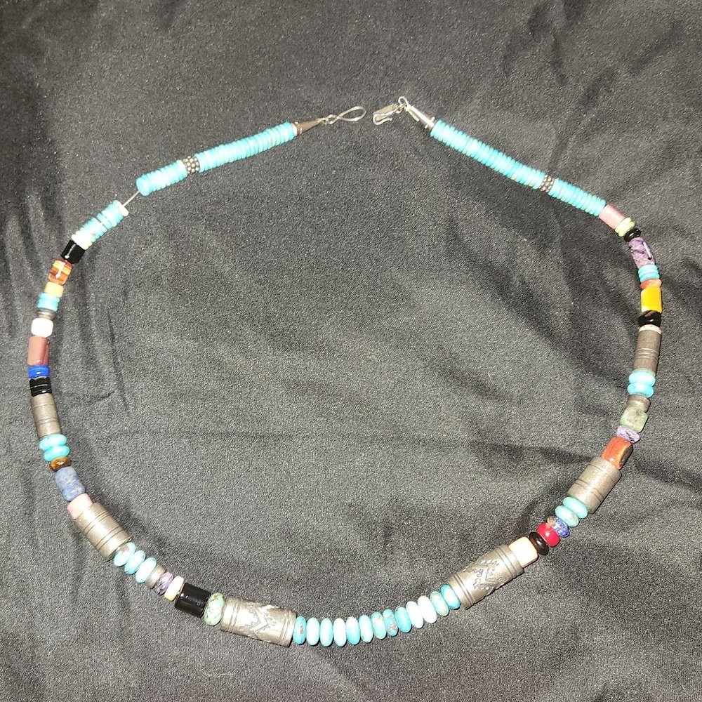30" inch Tommy Singer Vintage Navajo Womens Necklace